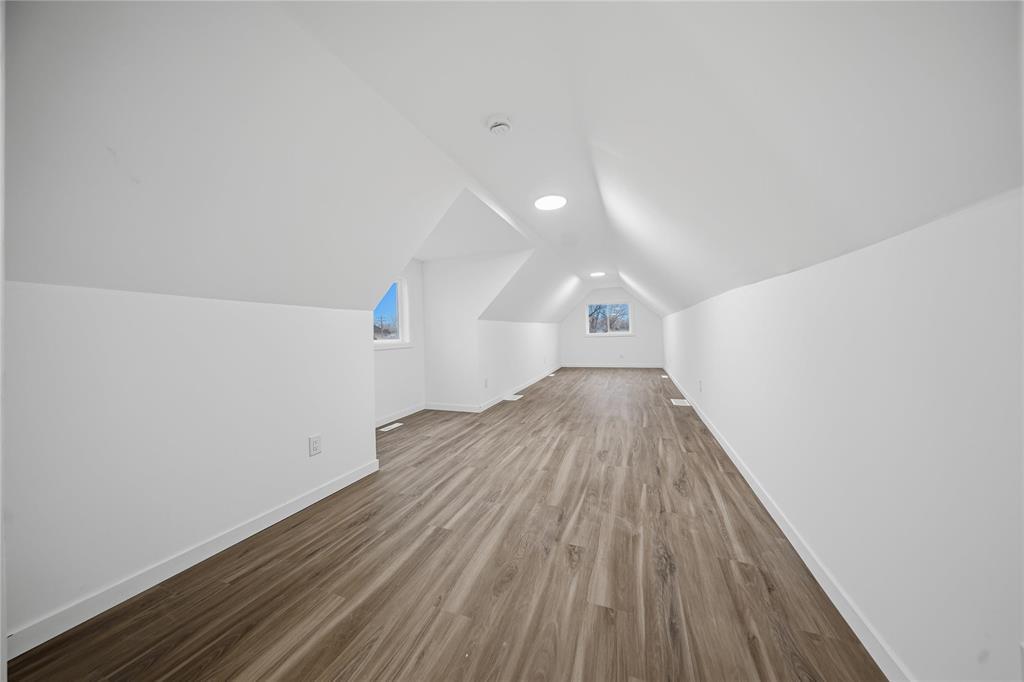 791 Burrows Avenue, Winnipeg, Manitoba  R2X 0R1 - Photo 16 - 202528545