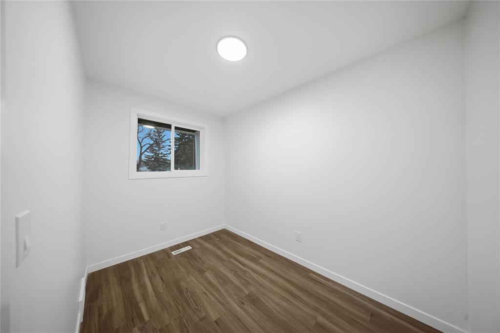791 Burrows Avenue, Winnipeg, Manitoba  R2X 0R1 - Photo 22 - 202528545