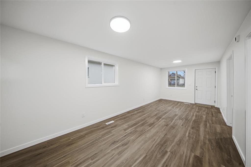 791 Burrows Avenue, Winnipeg, Manitoba  R2X 0R1 - Photo 24 - 202528545