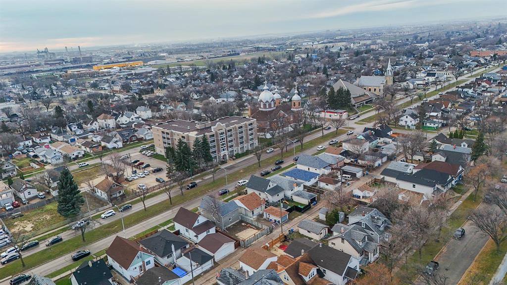 791 Burrows Avenue, Winnipeg, Manitoba  R2X 0R1 - Photo 27 - 202528545