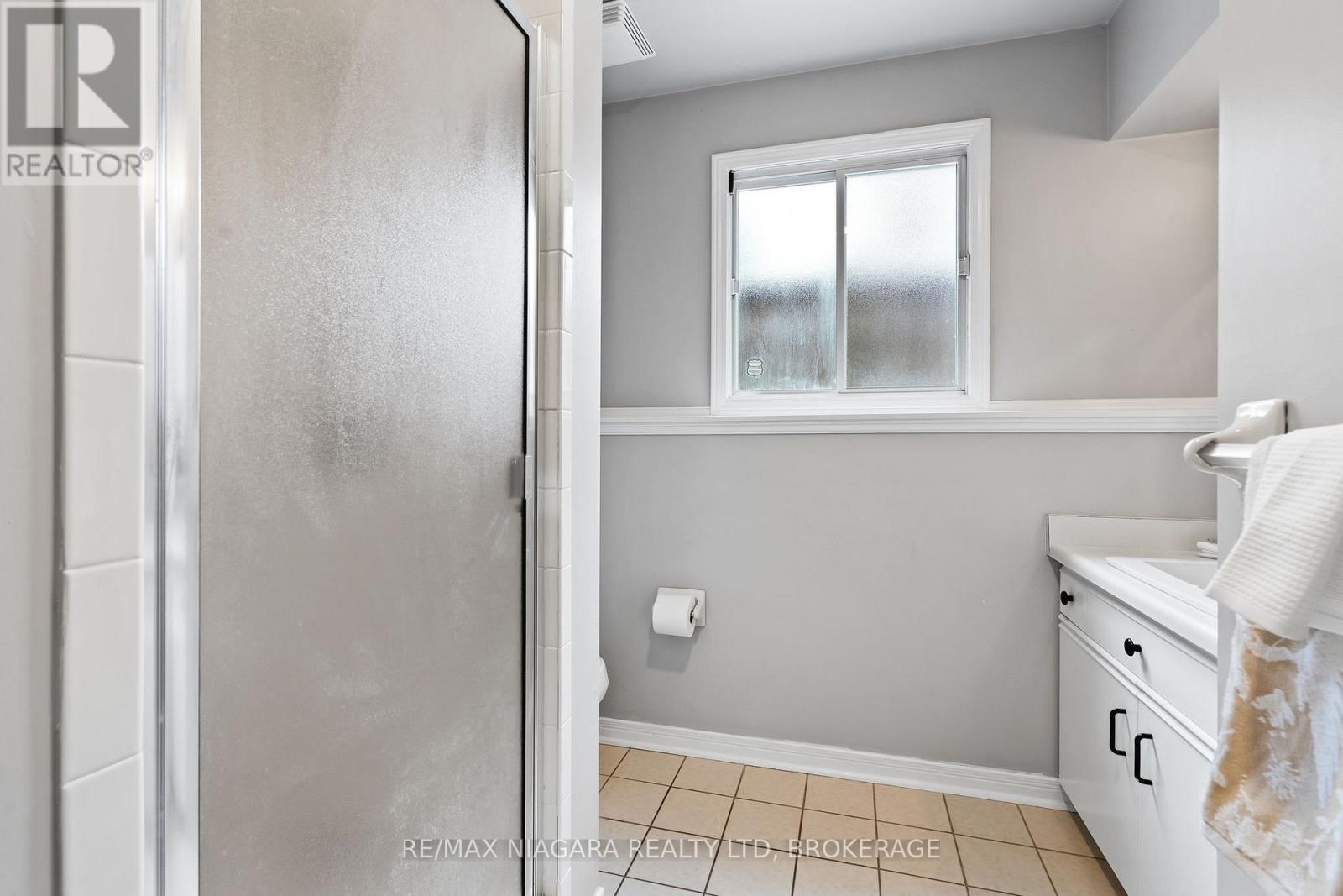 22 Michelle Drive, St. Catharines, Ontario  L2S 3G7 - Photo 22 - X12532796