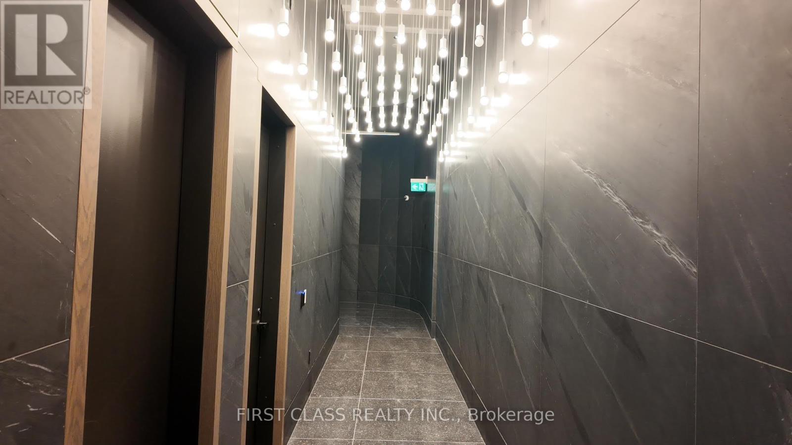 1208 - 8 Interchange Way, Vaughan, Ontario  L4K 5Z7 - Photo 13 - N12548948