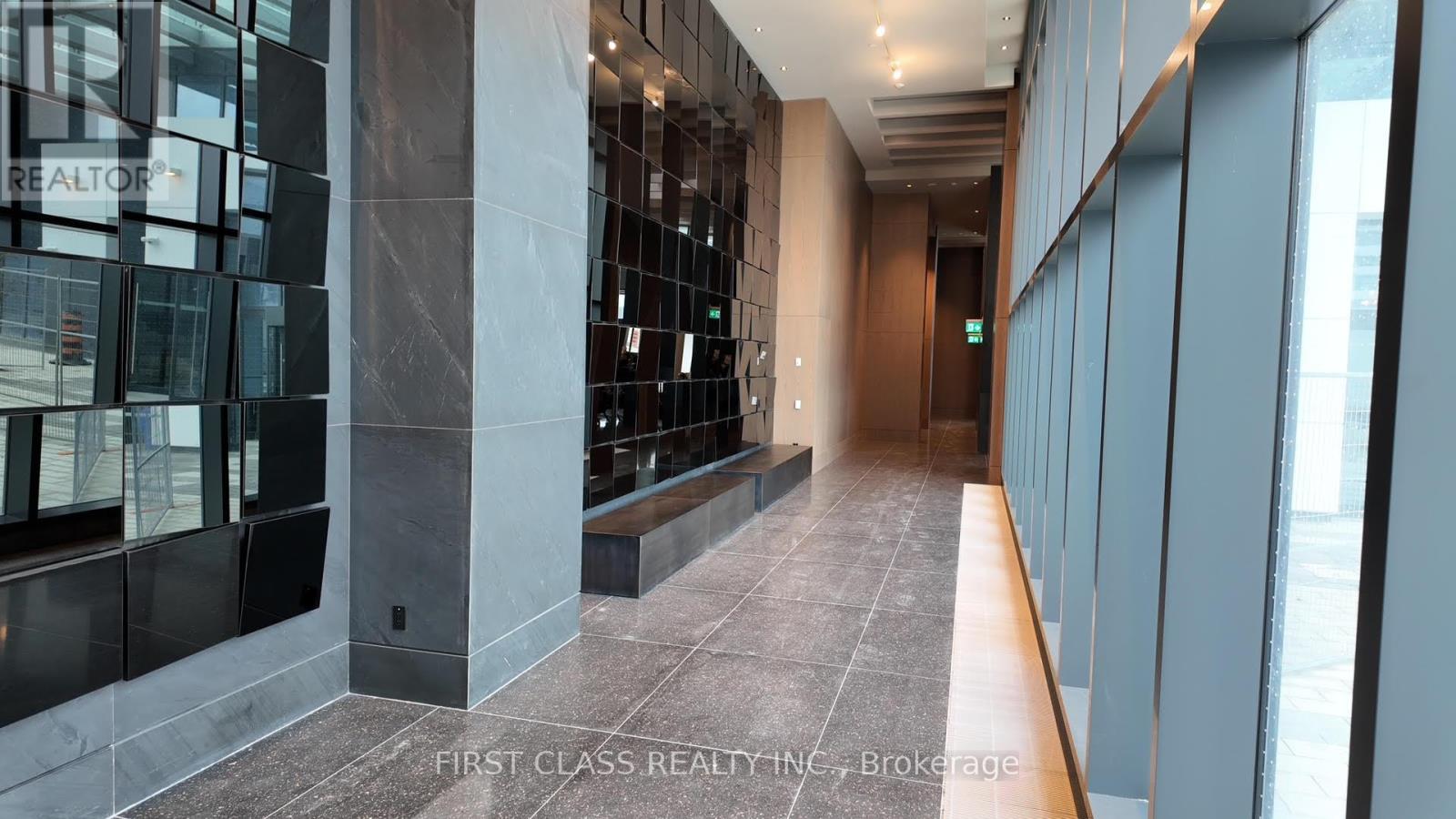 1208 - 8 Interchange Way, Vaughan, Ontario  L4K 5Z7 - Photo 14 - N12548948