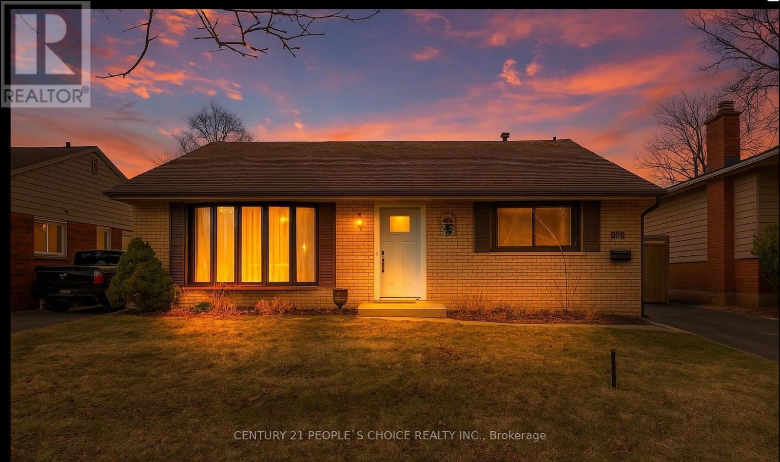 608 THORNWOOD AVENUE, Burlington, Ontario