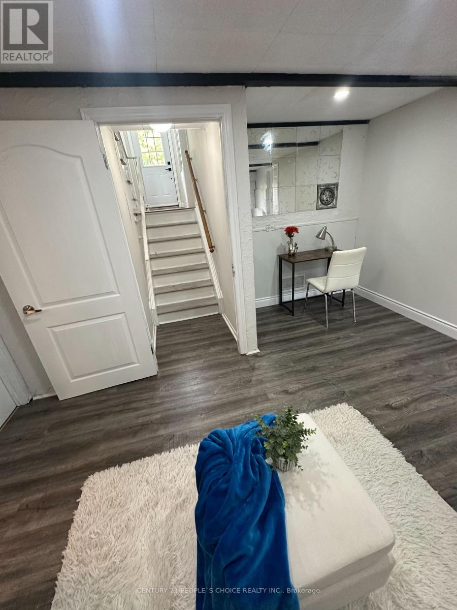 608 Thornwood Avenue, Burlington, Ontario  L7N 3B8 - Photo 28 - W12548934