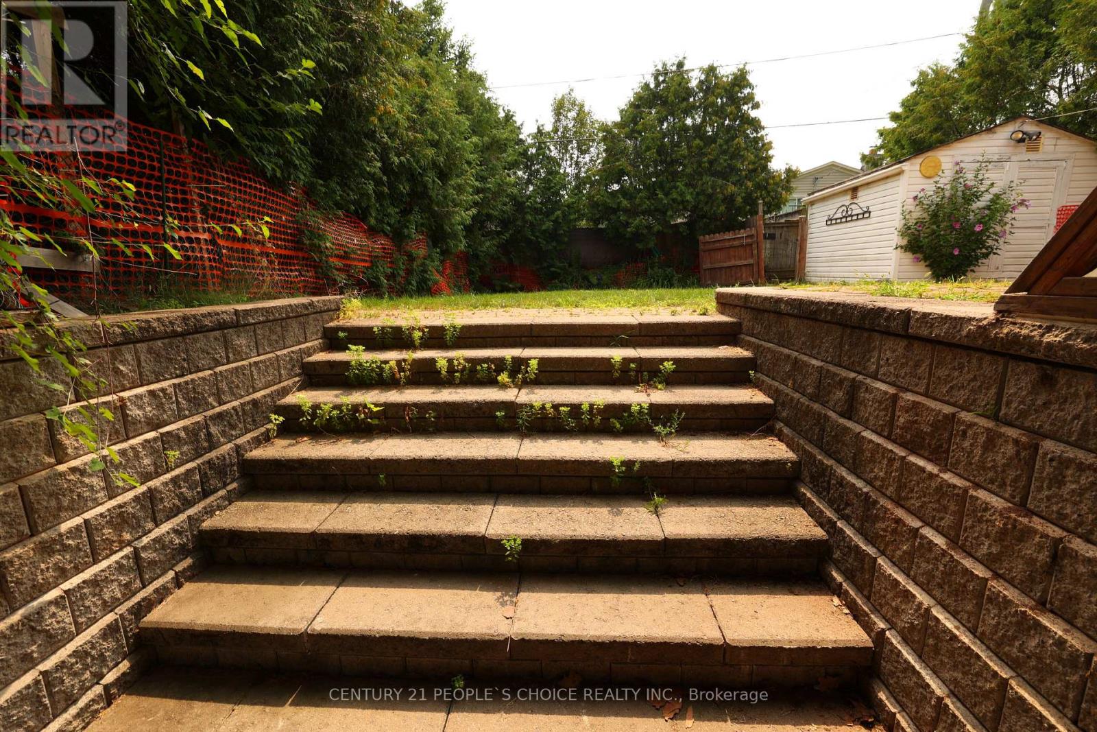 608 Thornwood Avenue, Burlington, Ontario  L7N 3B8 - Photo 30 - W12548934