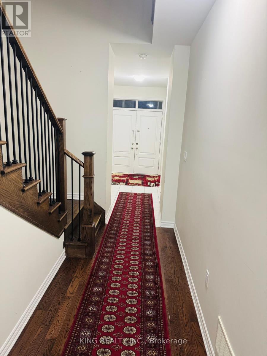 51 Eberly Woods Drive, Caledon, Ontario  L7C 4J2 - Photo 2 - W12548950