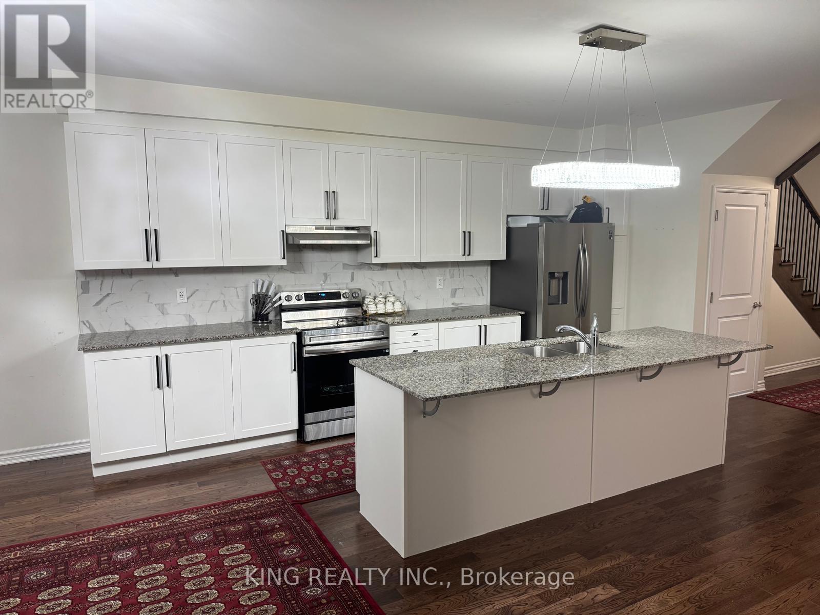 51 Eberly Woods Drive, Caledon, Ontario  L7C 4J2 - Photo 3 - W12548950