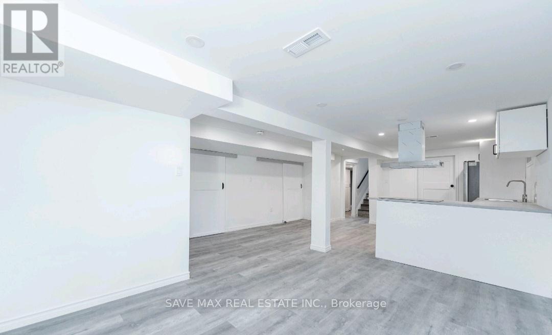 Lower - 6549 Riall Street, Niagara Falls, Ontario L2J 1Z4 - Photo 10 - X12548942