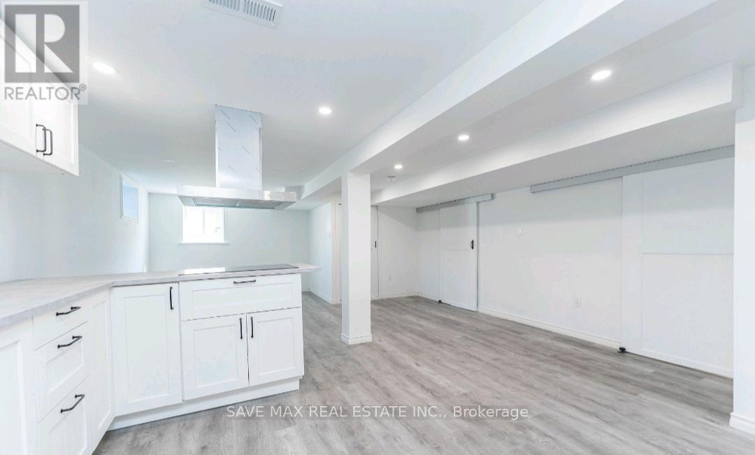 Lower - 6549 Riall Street, Niagara Falls, Ontario L2J 1Z4 - Photo 12 - X12548942