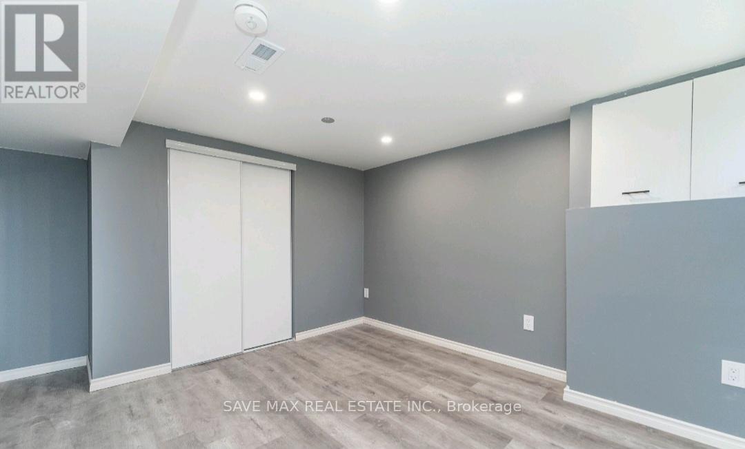 Lower - 6549 Riall Street, Niagara Falls, Ontario L2J 1Z4 - Photo 3 - X12548942