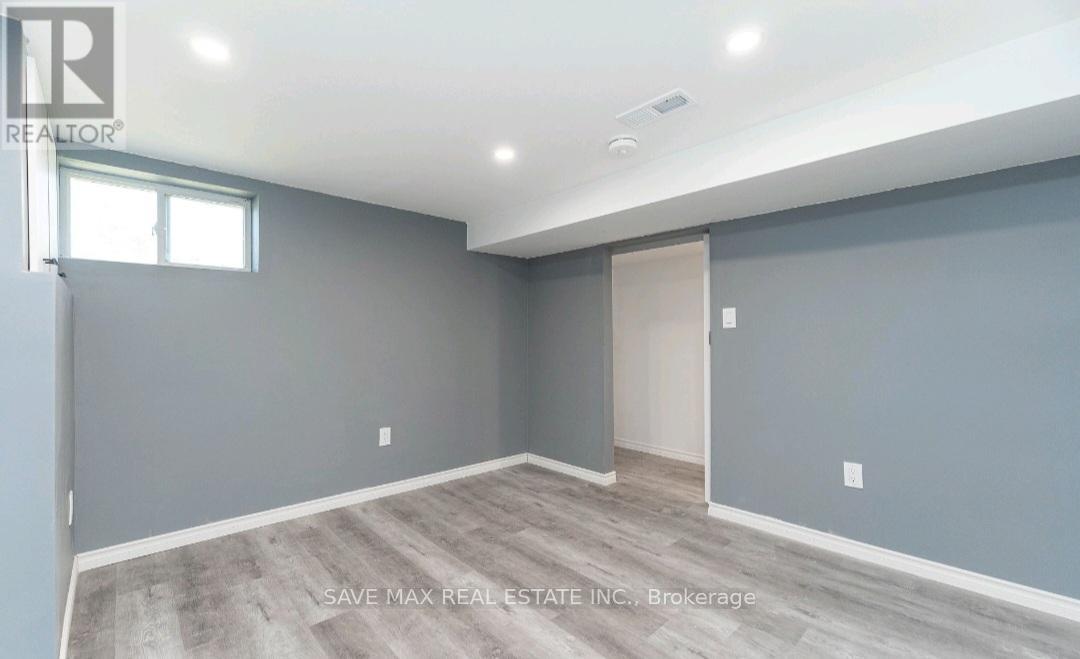 Lower - 6549 Riall Street, Niagara Falls, Ontario L2J 1Z4 - Photo 4 - X12548942