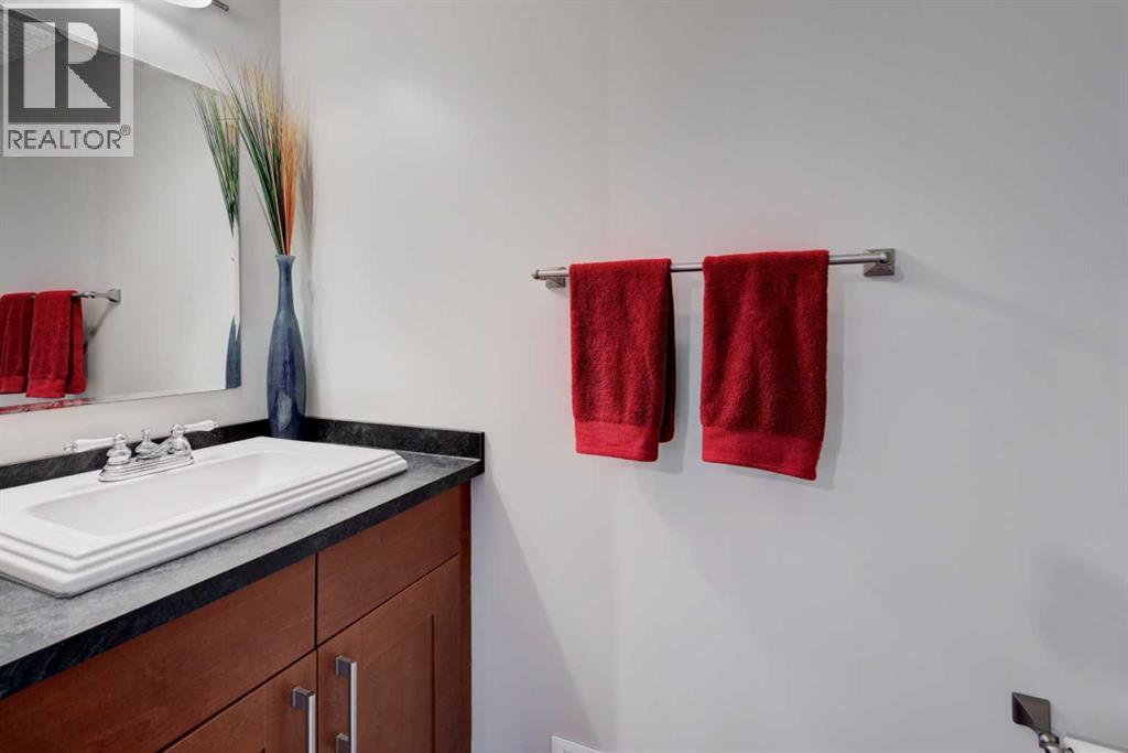 45 Cougarstone Place Sw, Calgary, Alberta  T3H 4W8 - Photo 30 - A2270286