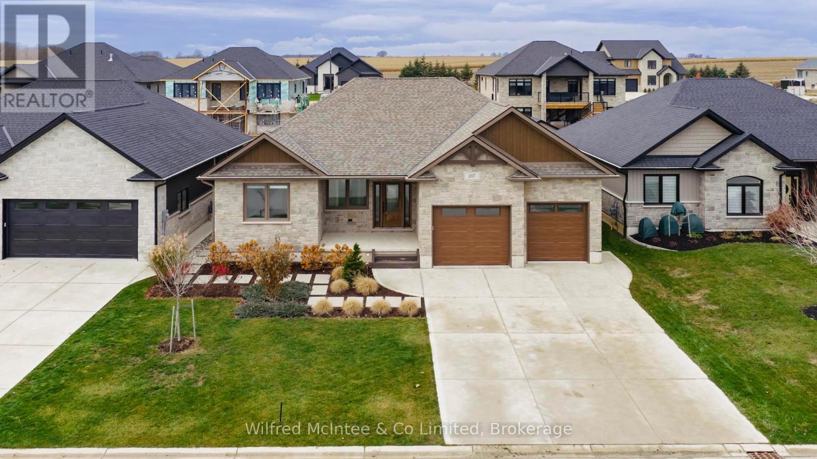 217 IRISHWOOD LANE, Brockton, Ontario