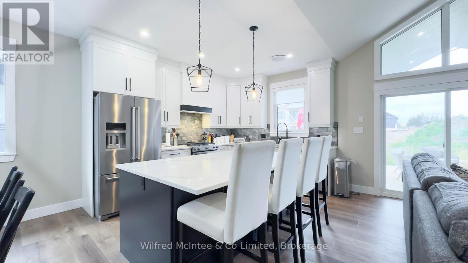 217 Irishwood Lane, Brockton, Ontario N0G 2V0 - Photo 14 - X12548974