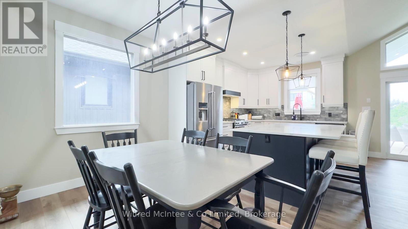 217 Irishwood Lane, Brockton, Ontario N0G 2V0 - Photo 20 - X12548974