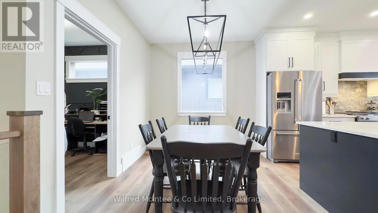 217 Irishwood Lane, Brockton, Ontario N0G 2V0 - Photo 21 - X12548974