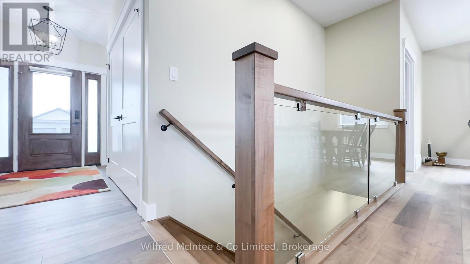 217 Irishwood Lane, Brockton, Ontario N0G 2V0 - Photo 35 - X12548974