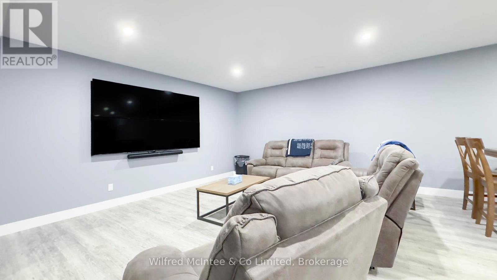 217 Irishwood Lane, Brockton, Ontario N0G 2V0 - Photo 36 - X12548974