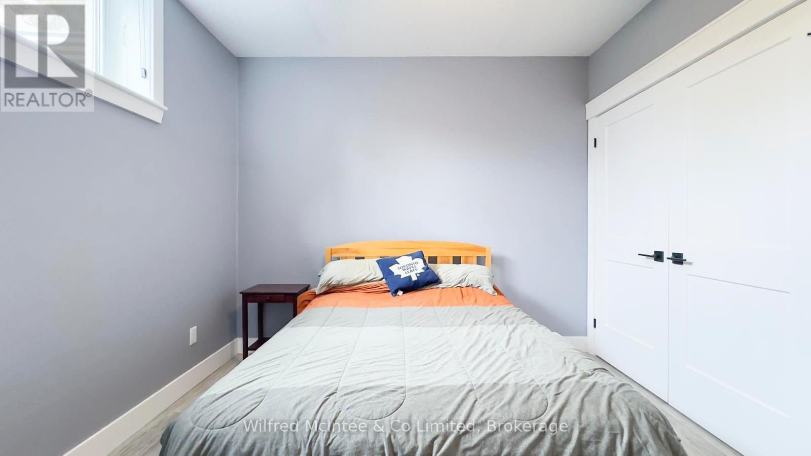 217 Irishwood Lane, Brockton, Ontario N0G 2V0 - Photo 46 - X12548974