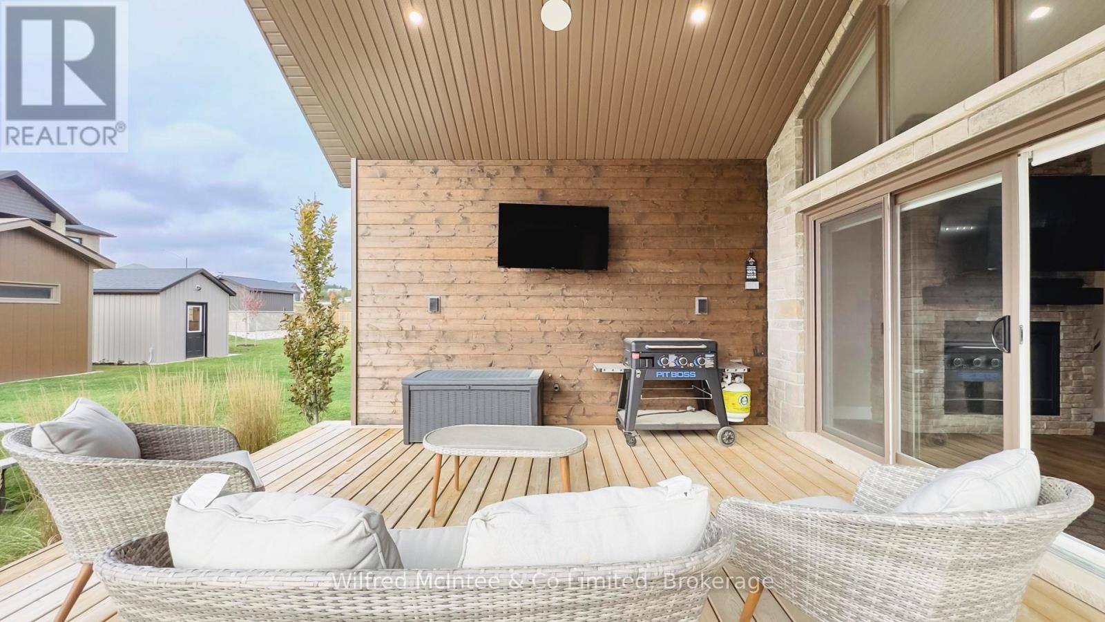 217 Irishwood Lane, Brockton, Ontario N0G 2V0 - Photo 48 - X12548974