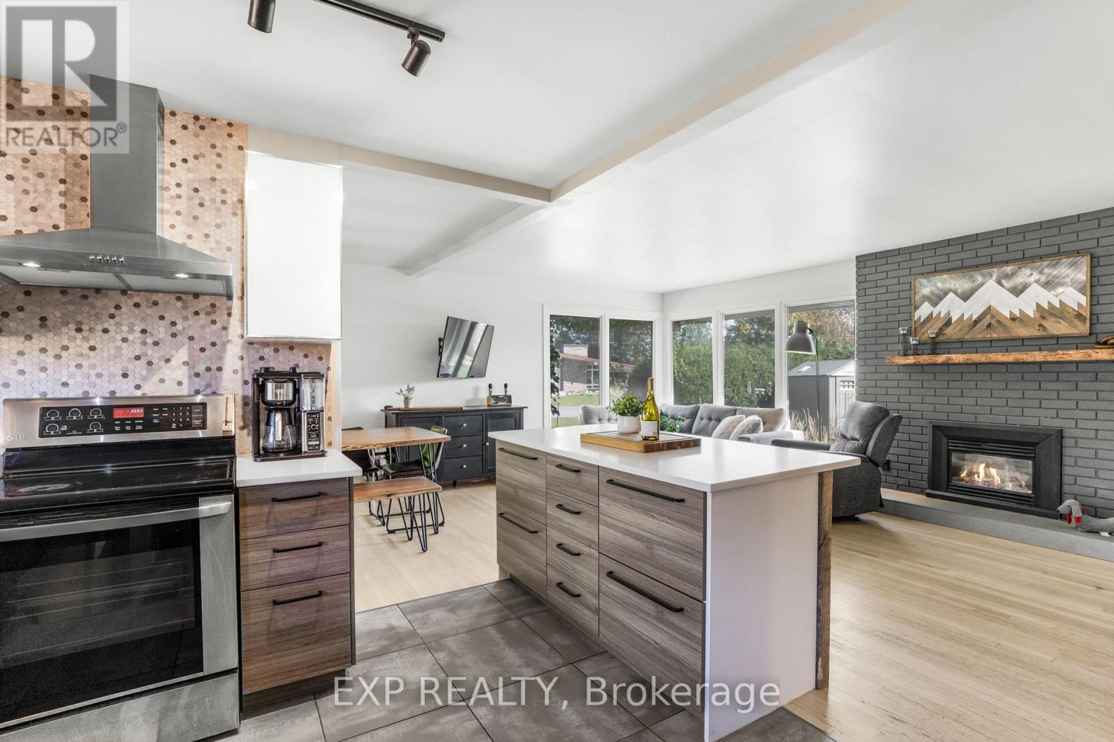 4 Aberfeldy Street, Ottawa, Ontario K2H 6H5 - Photo 12 - X12548972