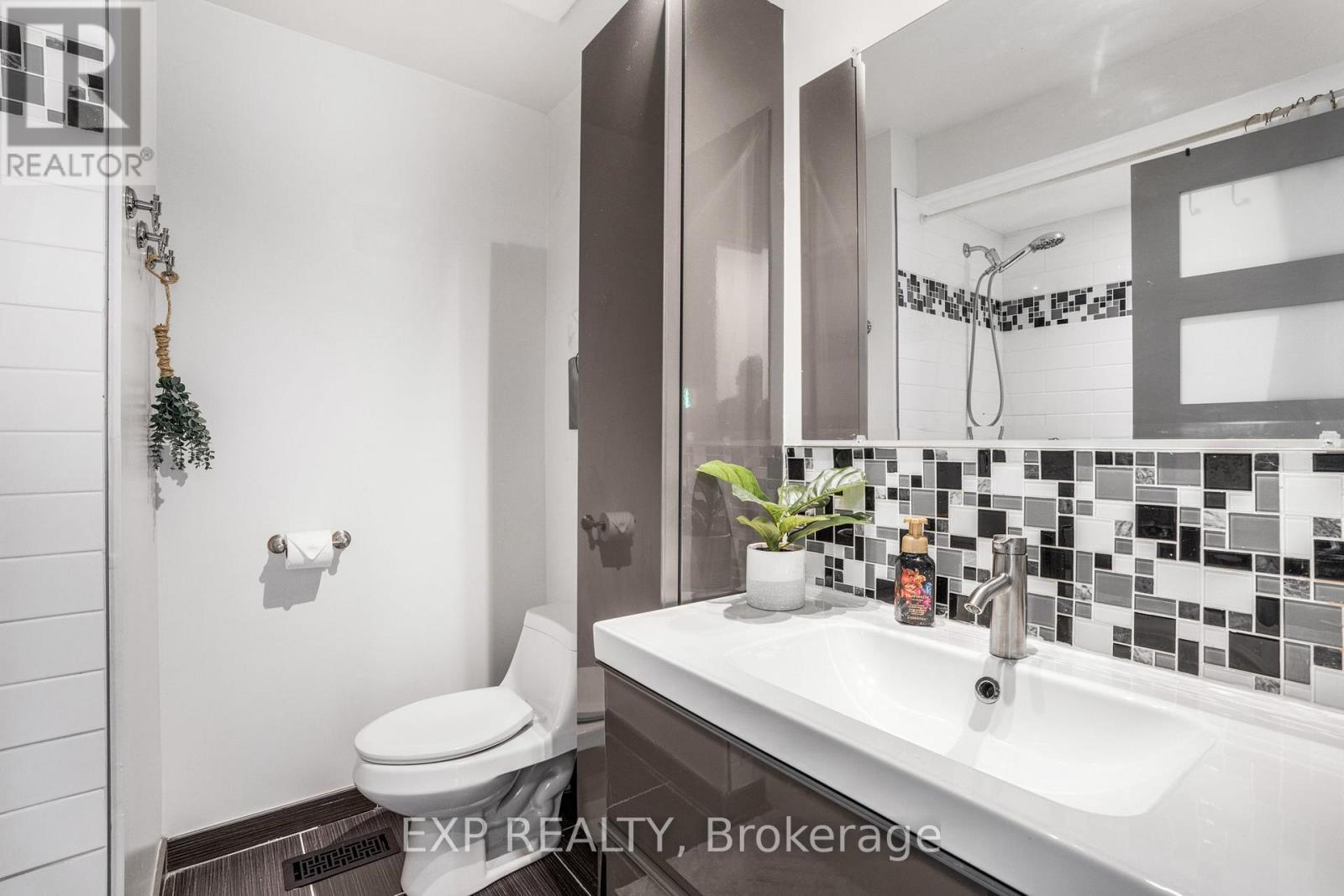 4 Aberfeldy Street, Ottawa, Ontario K2H 6H5 - Photo 15 - X12548972