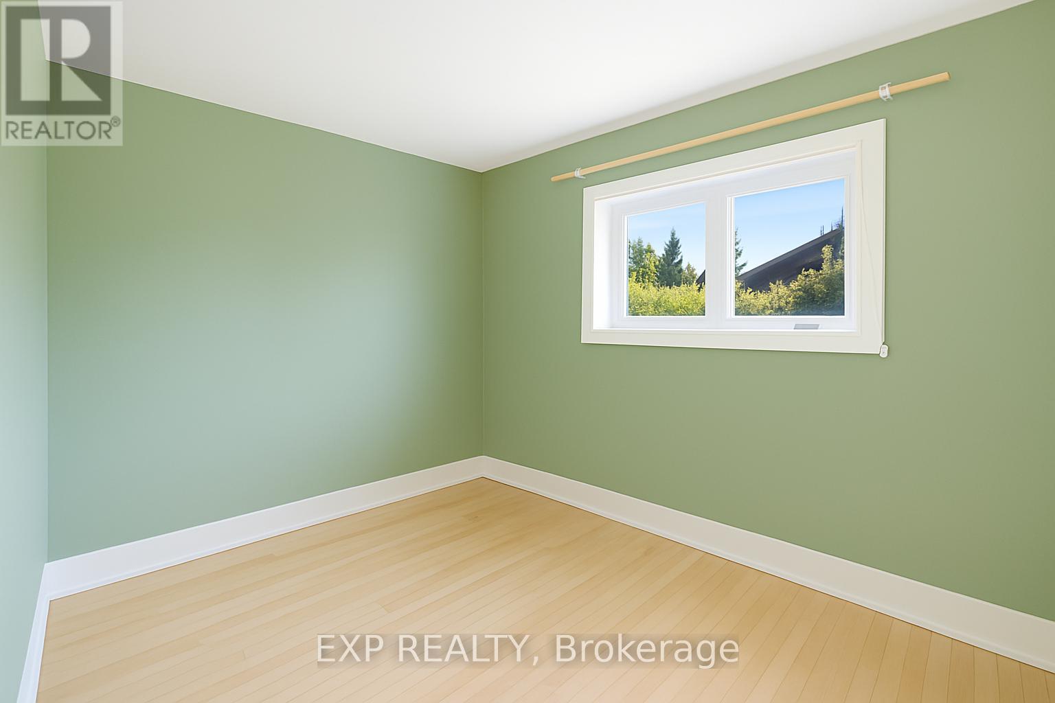 4 Aberfeldy Street, Ottawa, Ontario K2H 6H5 - Photo 19 - X12548972