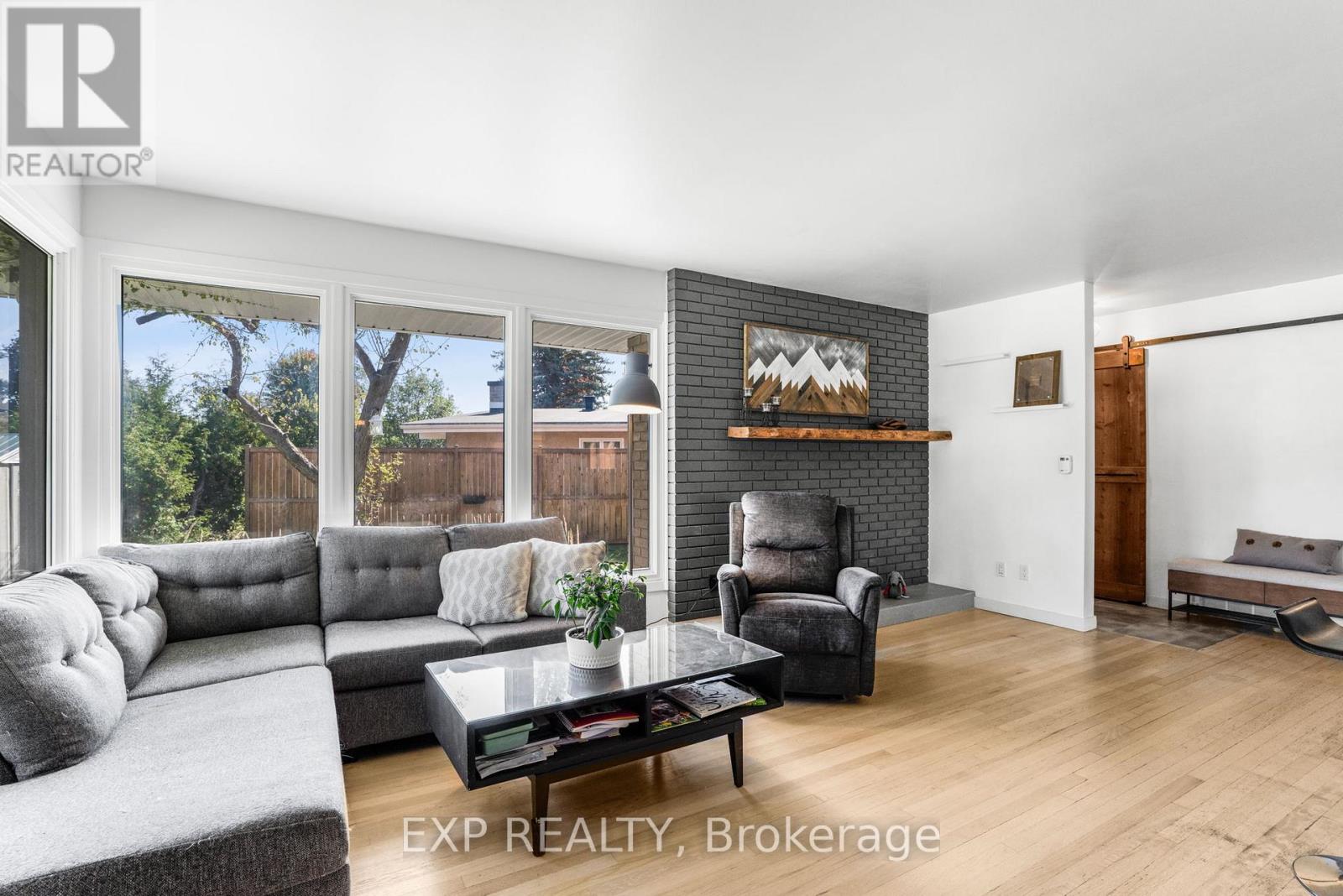 4 Aberfeldy Street, Ottawa, Ontario K2H 6H5 - Photo 6 - X12548972