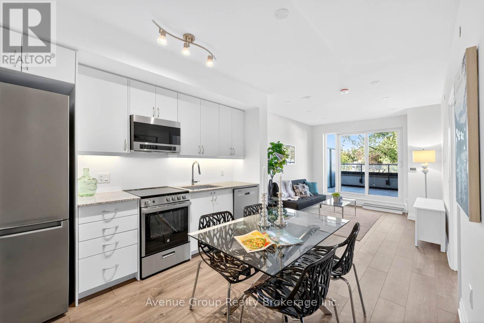 310 - 700 Sheppard Avenue W, Toronto, Ontario  M3H 0G5 - Photo 7 - C12482259