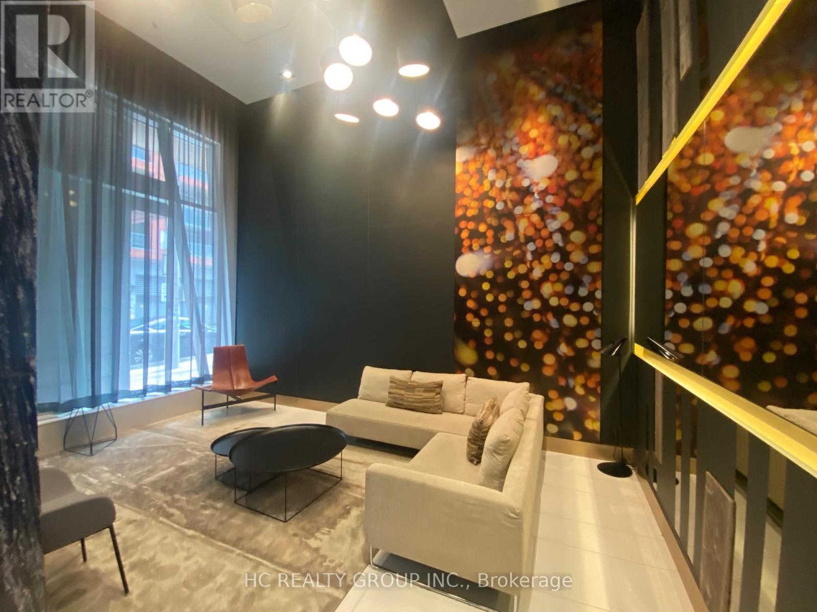 522 - 30 Nelson Street, Toronto, Ontario M5V 0H5 - Photo 2 - C12548958