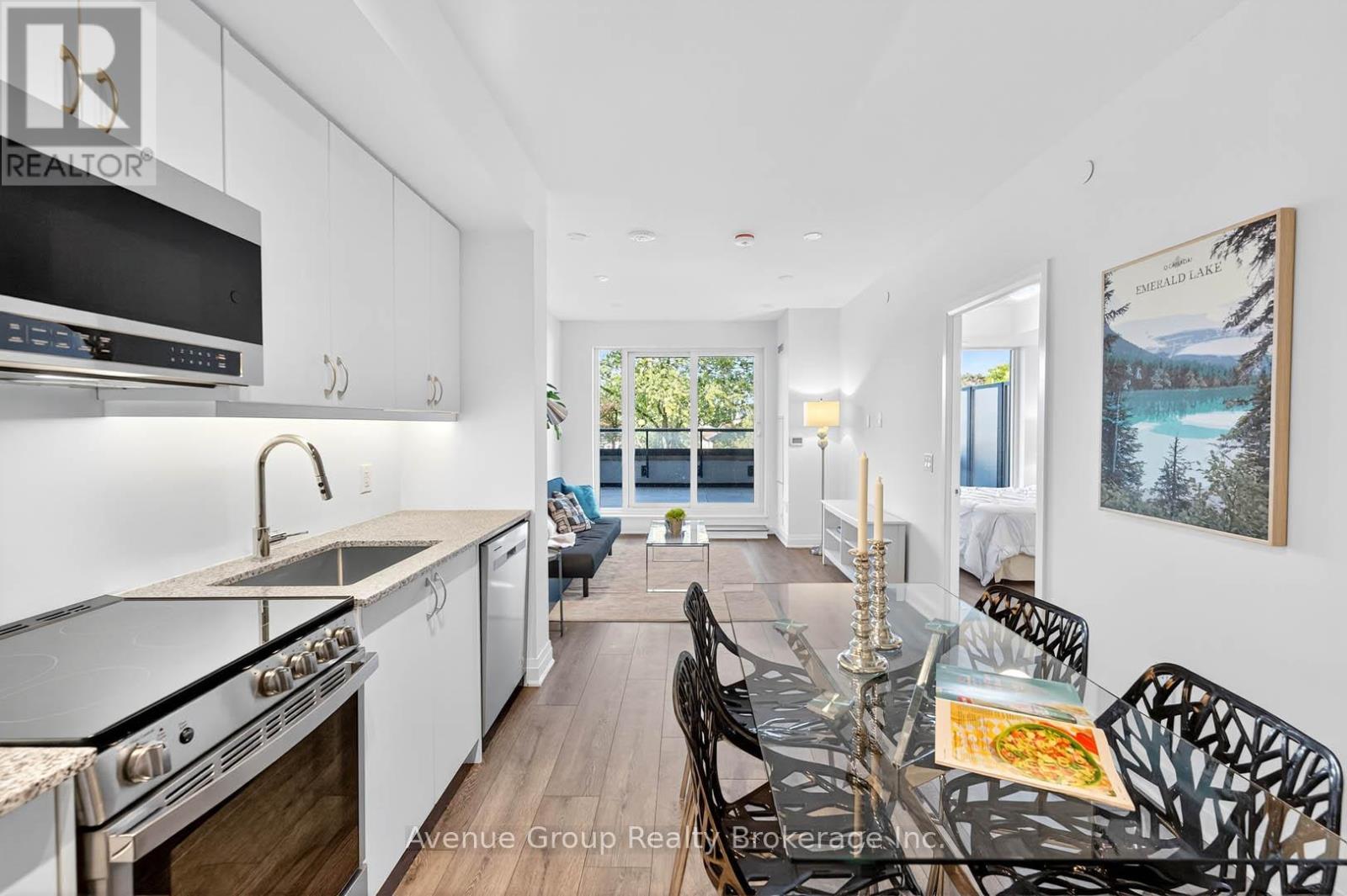 310 - 700 Sheppard Avenue W, Toronto, Ontario  M3H 0G5 - Photo 8 - C12482259