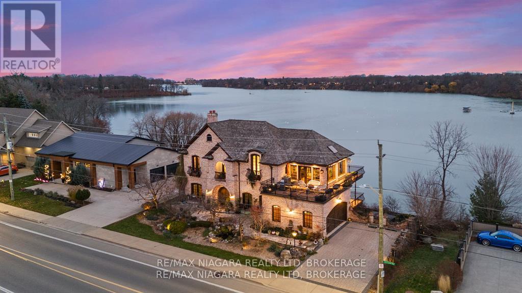 358c Martindale Road, St. Catharines, Ontario L2R 6P9 - Photo 2 - X12459919