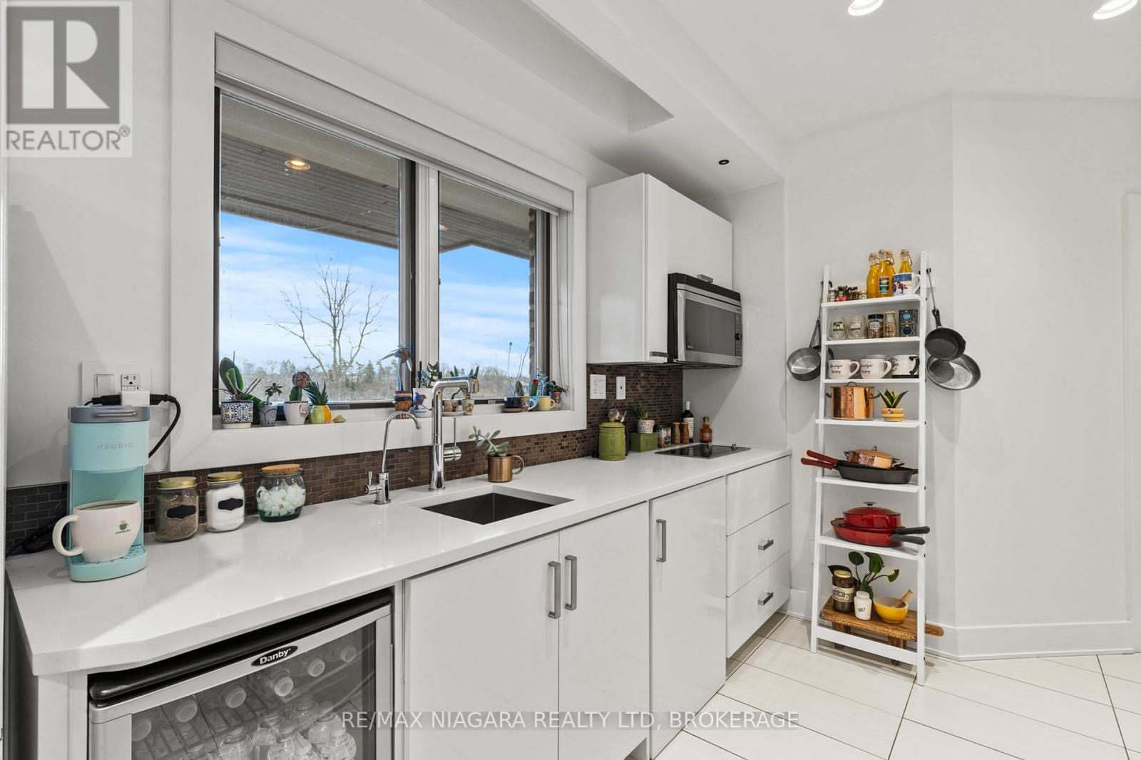 358c Martindale Road, St. Catharines, Ontario L2R 6P9 - Photo 37 - X12459919