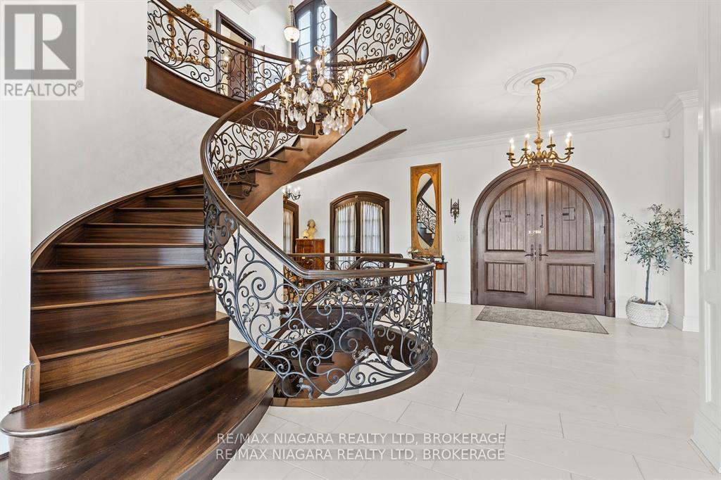 358c Martindale Road, St. Catharines, Ontario L2R 6P9 - Photo 9 - X12459919