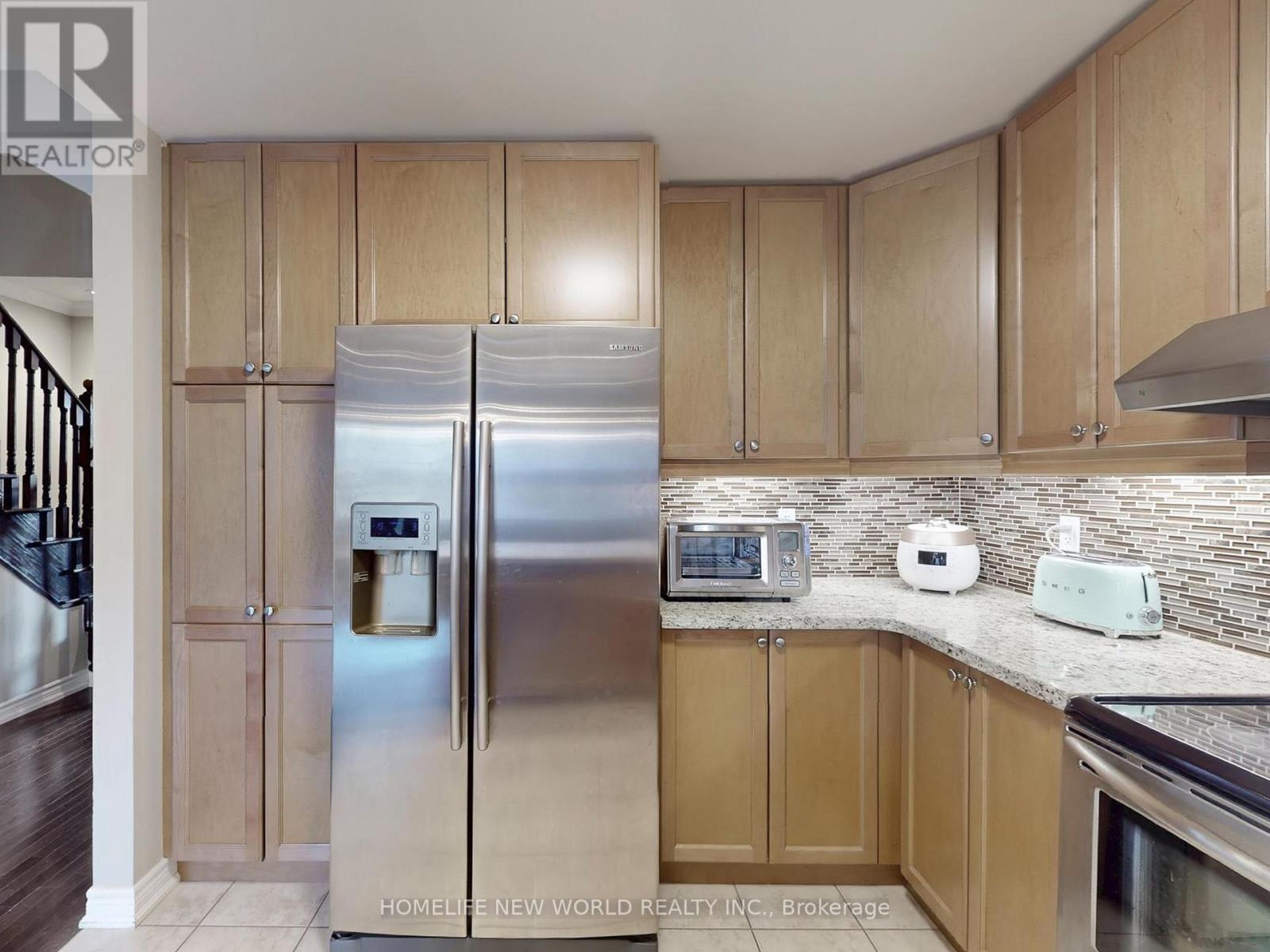 118 Betty Roman Boulevard, Markham, Ontario L6C 0C8 - Photo 10 - N12548966