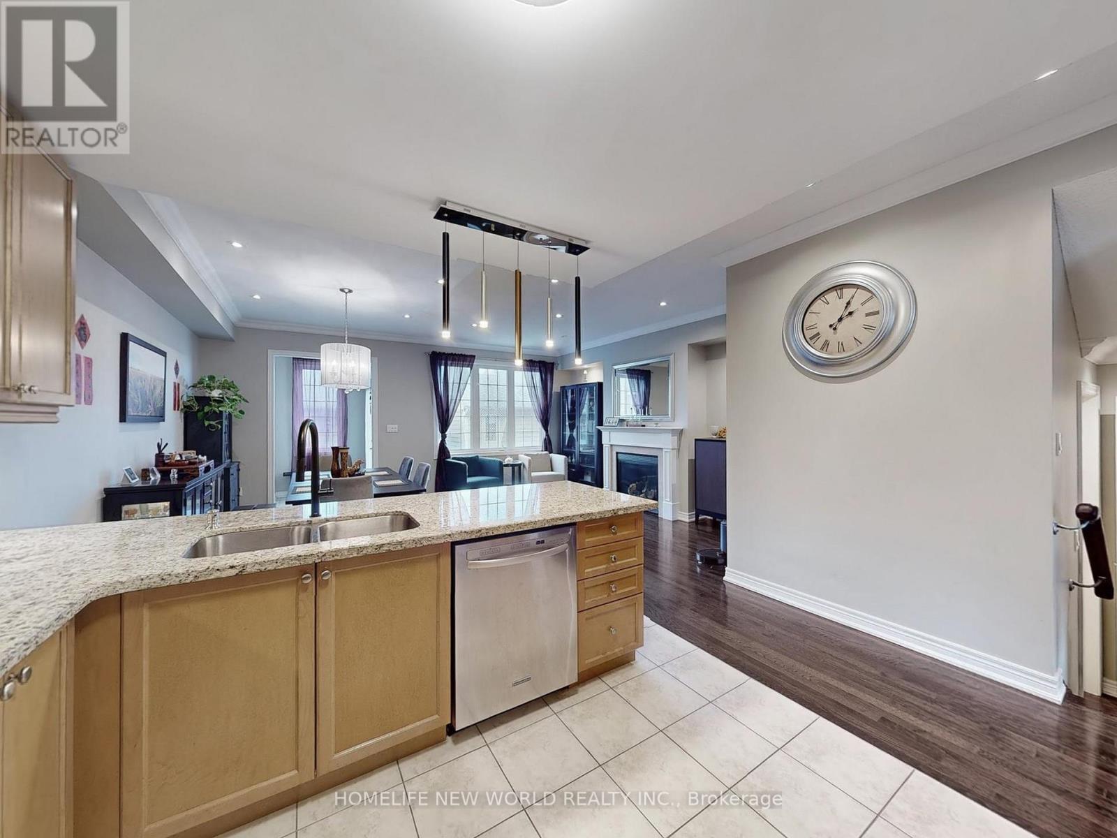 118 Betty Roman Boulevard, Markham, Ontario L6C 0C8 - Photo 11 - N12548966