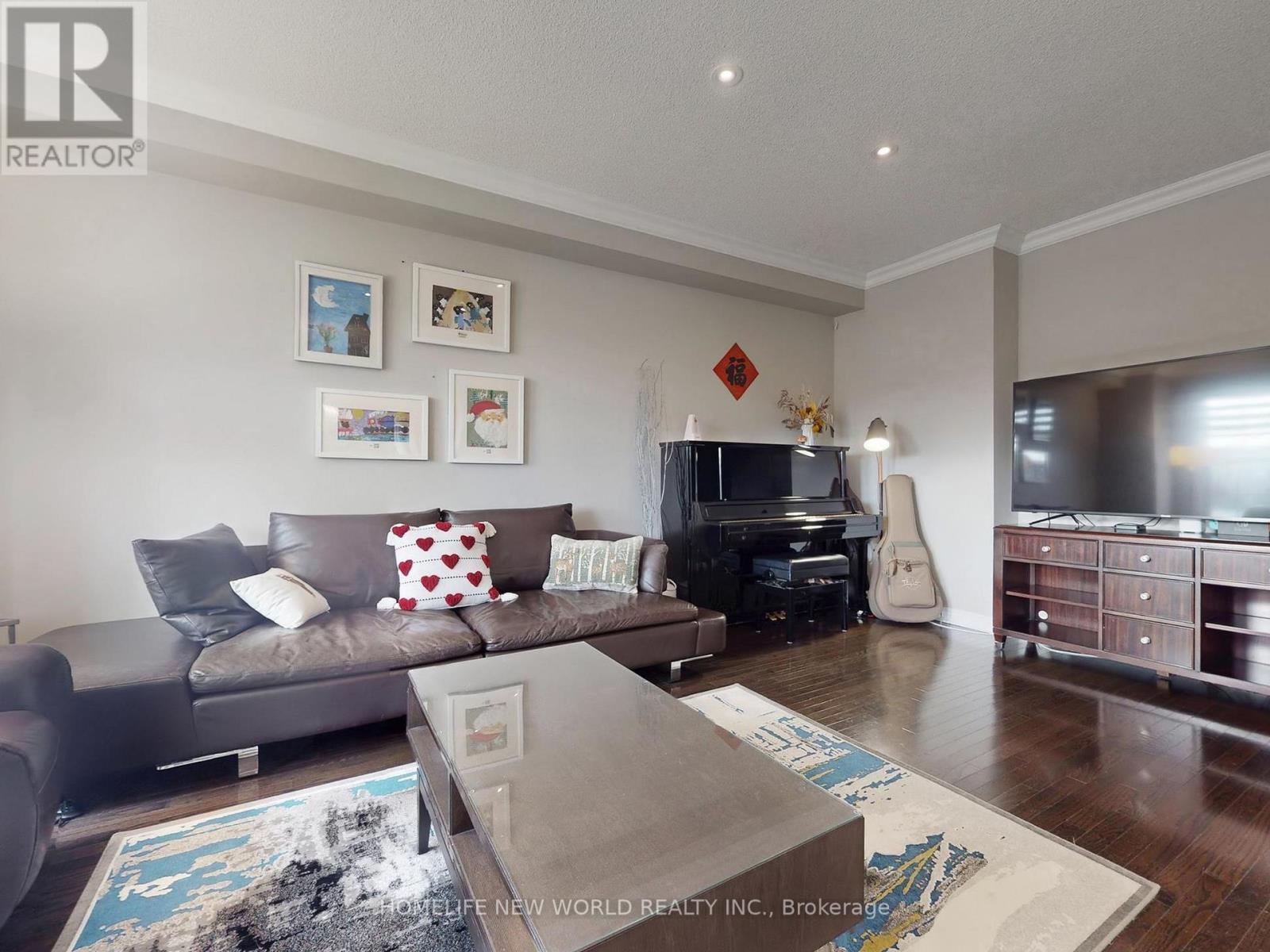 118 Betty Roman Boulevard, Markham, Ontario L6C 0C8 - Photo 5 - N12548966