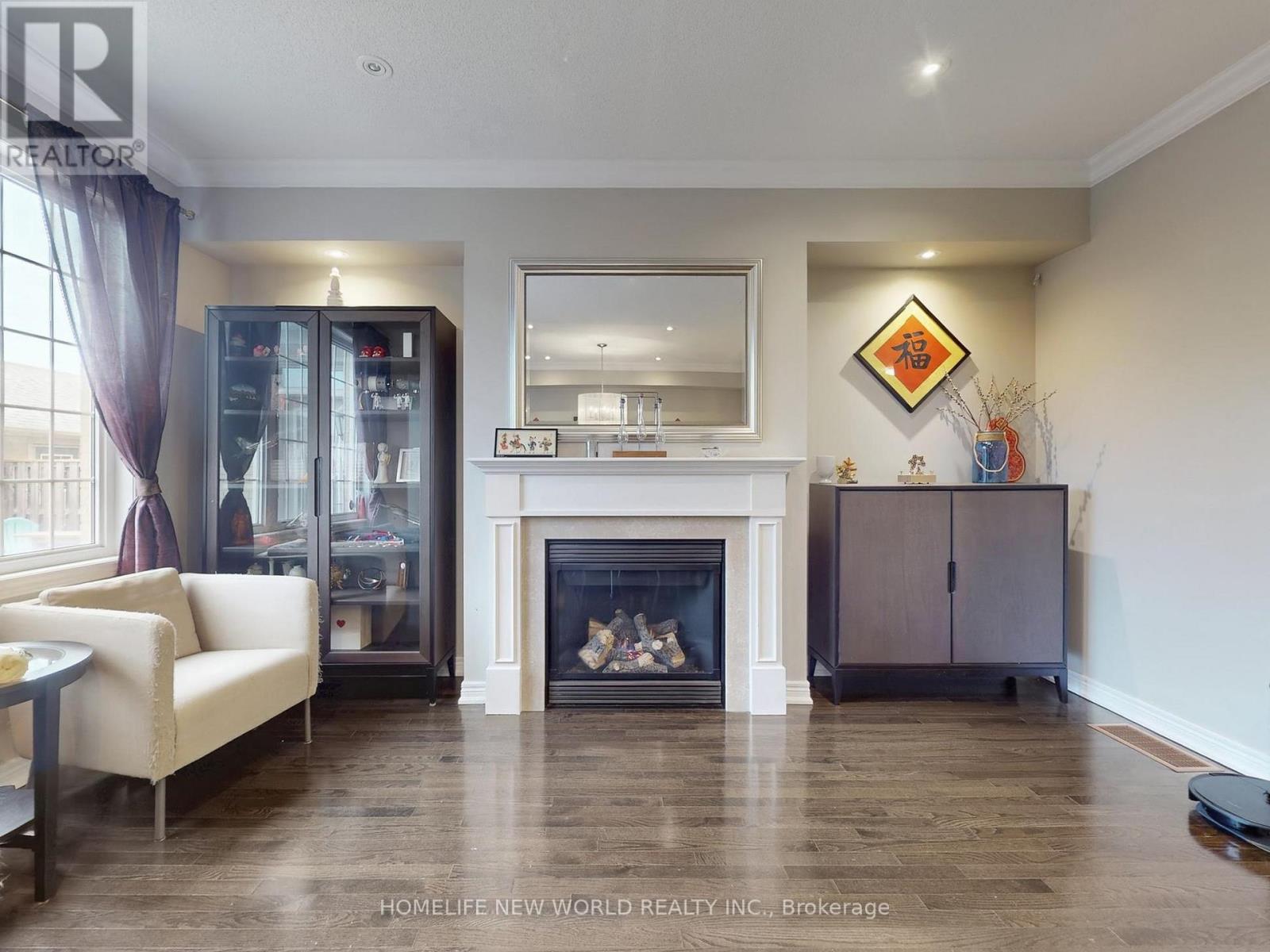 118 Betty Roman Boulevard, Markham, Ontario L6C 0C8 - Photo 8 - N12548966