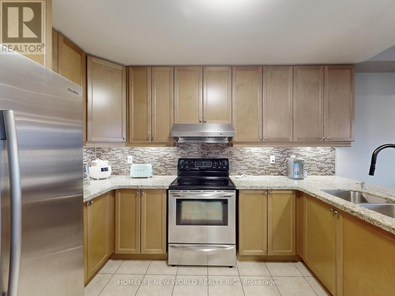 118 Betty Roman Boulevard, Markham, Ontario L6C 0C8 - Photo 9 - N12548966