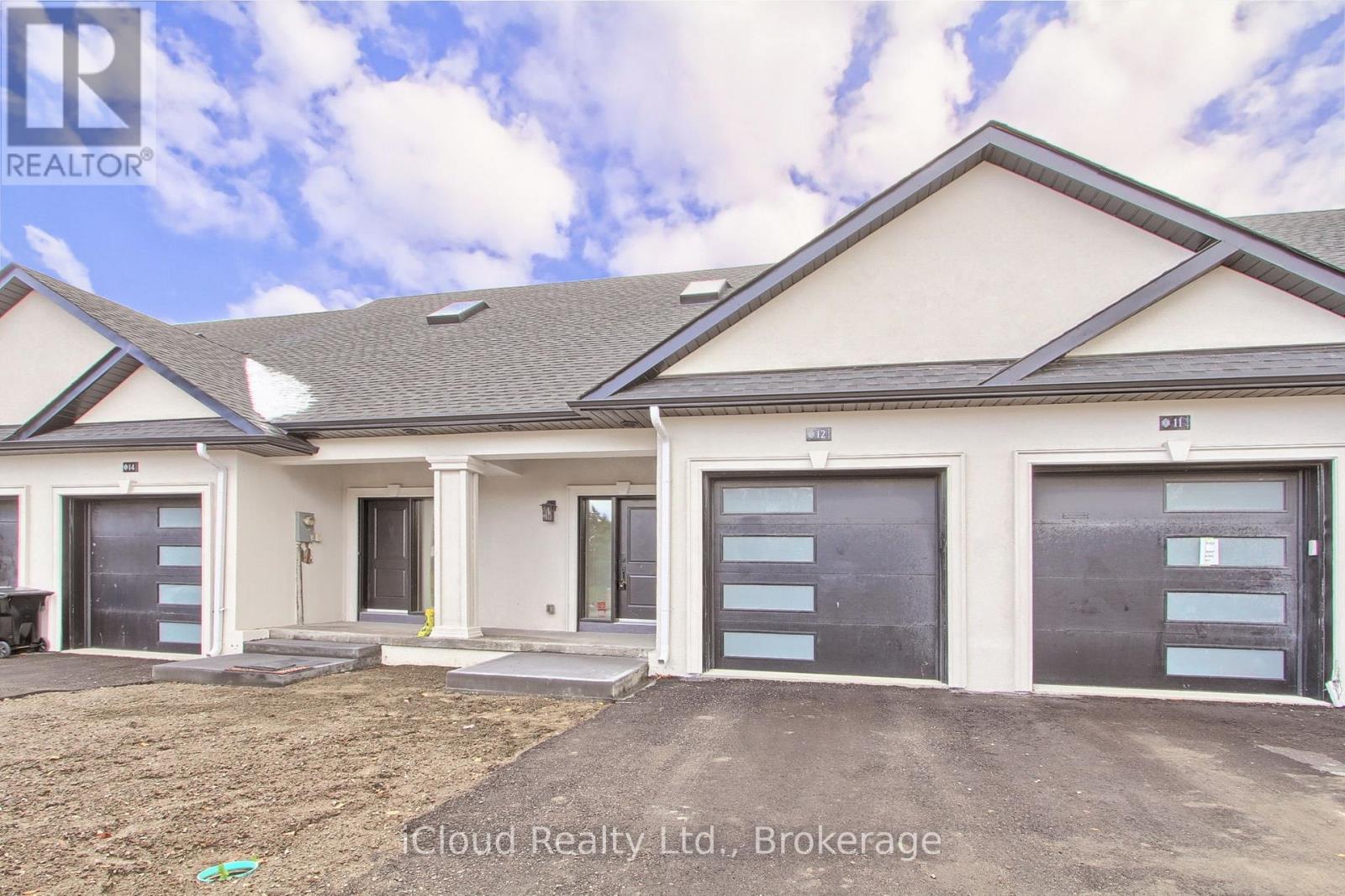 12 - 263 Barrie Street, Bradford West Gwillimbury, Ontario L3Z 1A2 - Photo 3 - N12548968