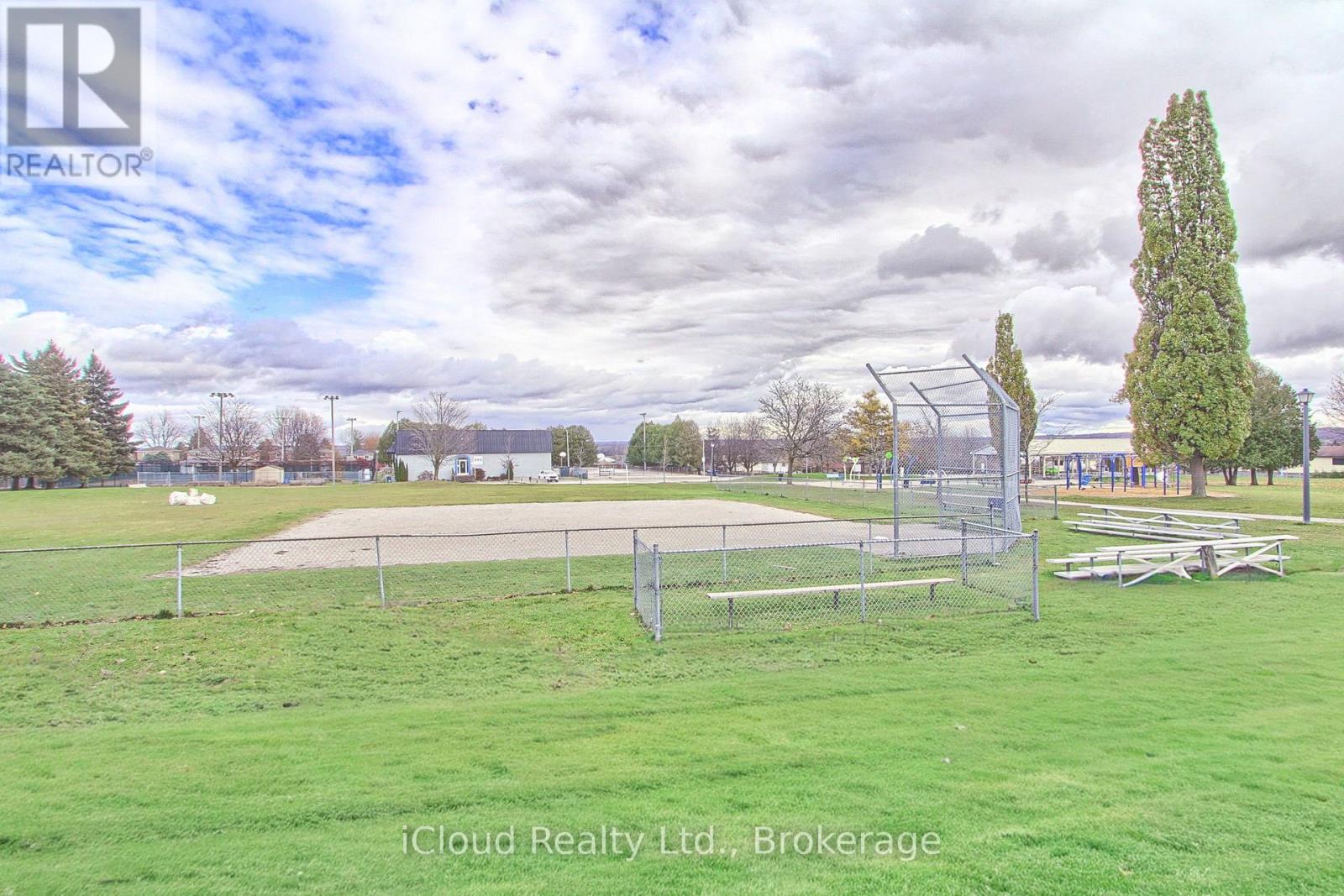 12 - 263 Barrie Street, Bradford West Gwillimbury, Ontario L3Z 1A2 - Photo 36 - N12548968