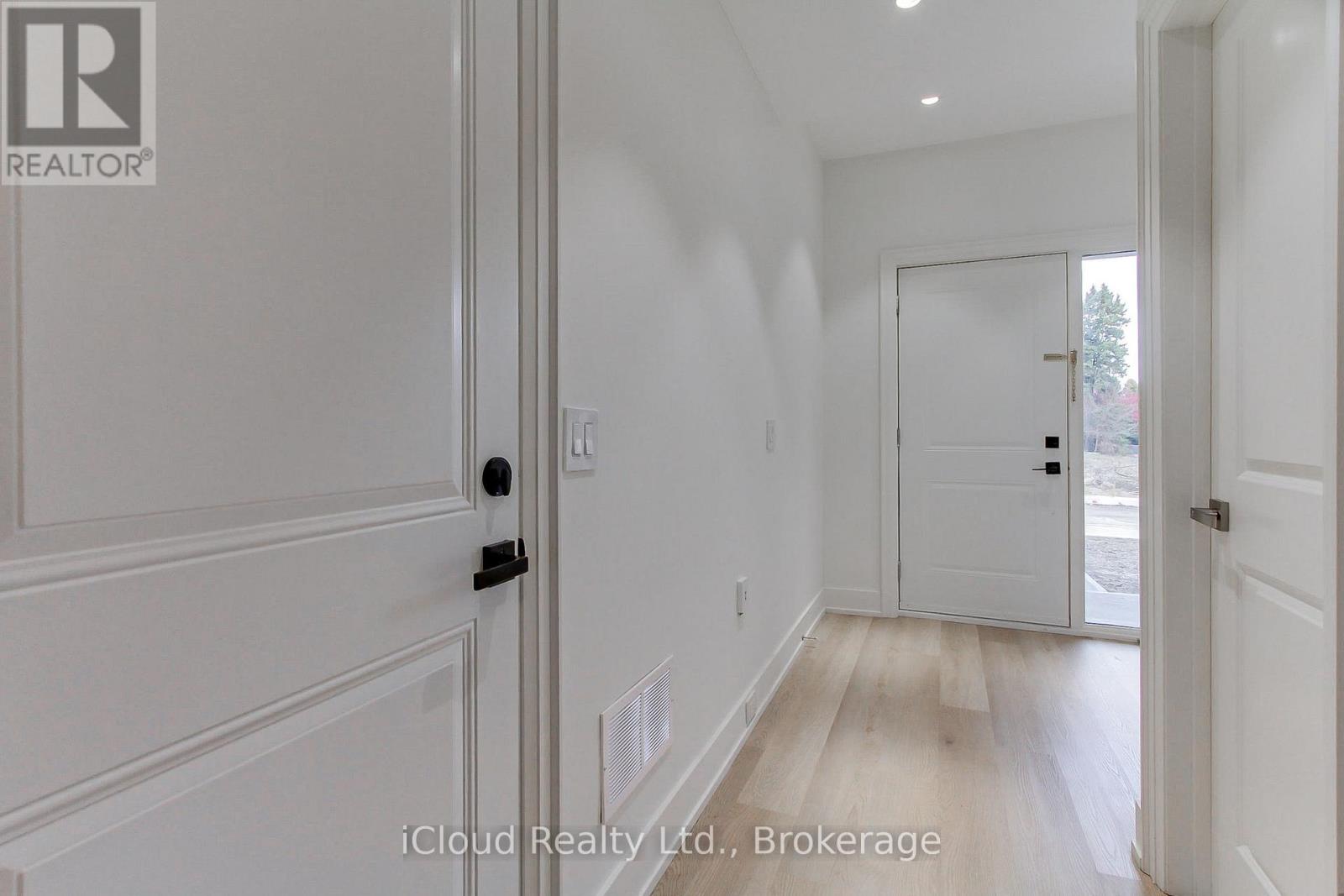 12 - 263 Barrie Street, Bradford West Gwillimbury, Ontario L3Z 1A2 - Photo 6 - N12548968