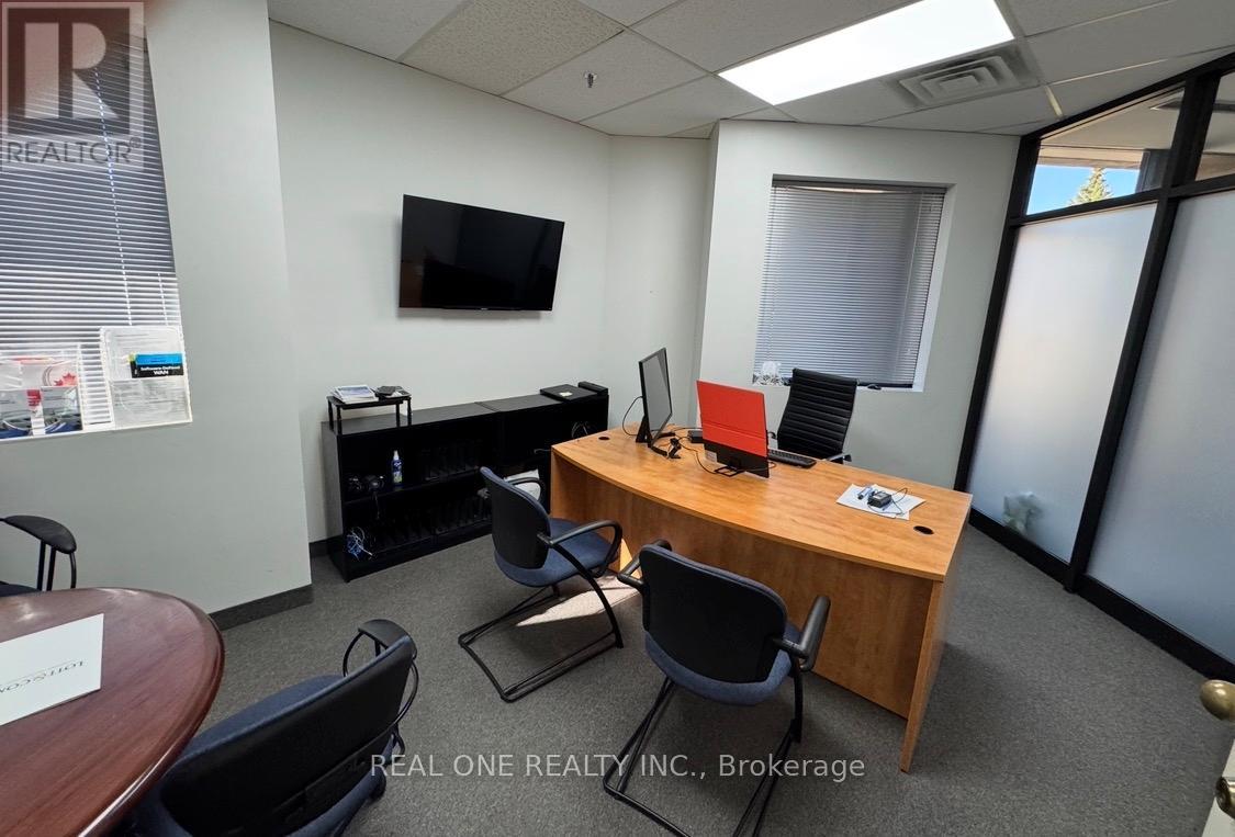 5 - 500 Cochrane Crescent, Markham, Ontario L3R 8E2 - Photo 2 - N12548980