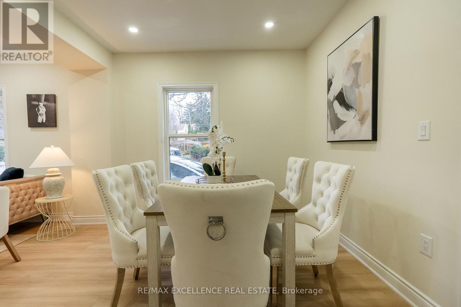 10 Draper Street, Halton Hills, Ontario L7G 3C8 - Photo 10 - W12548960