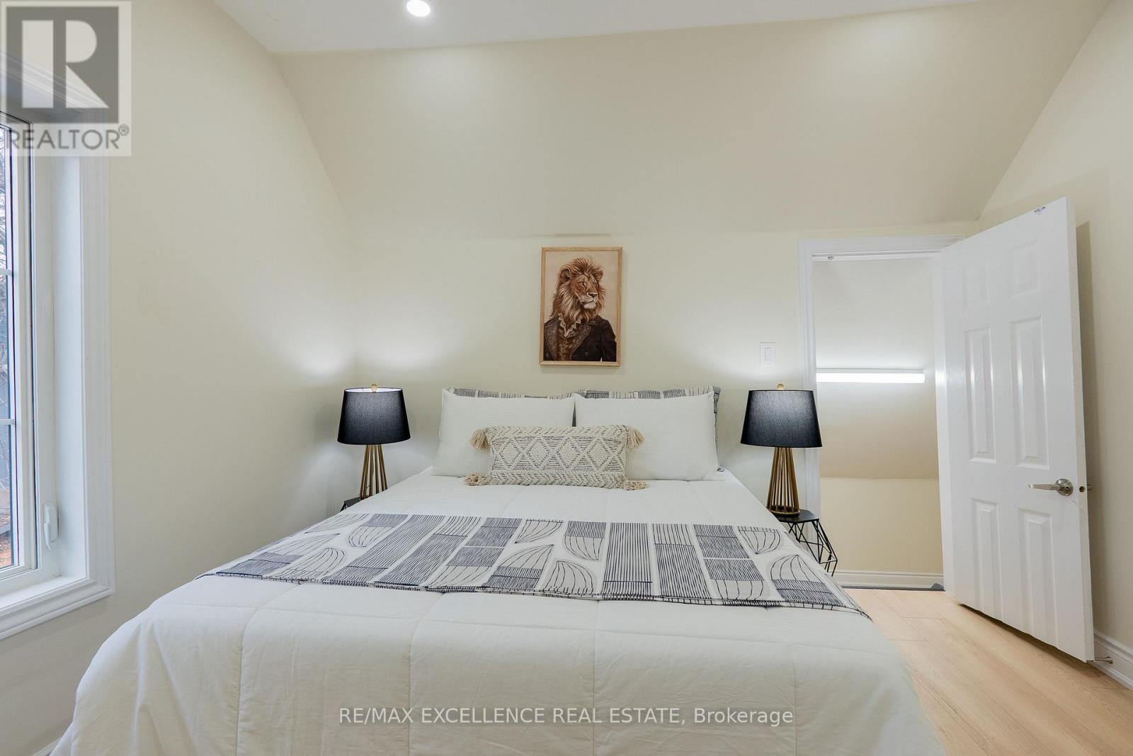 10 Draper Street, Halton Hills, Ontario L7G 3C8 - Photo 26 - W12548960