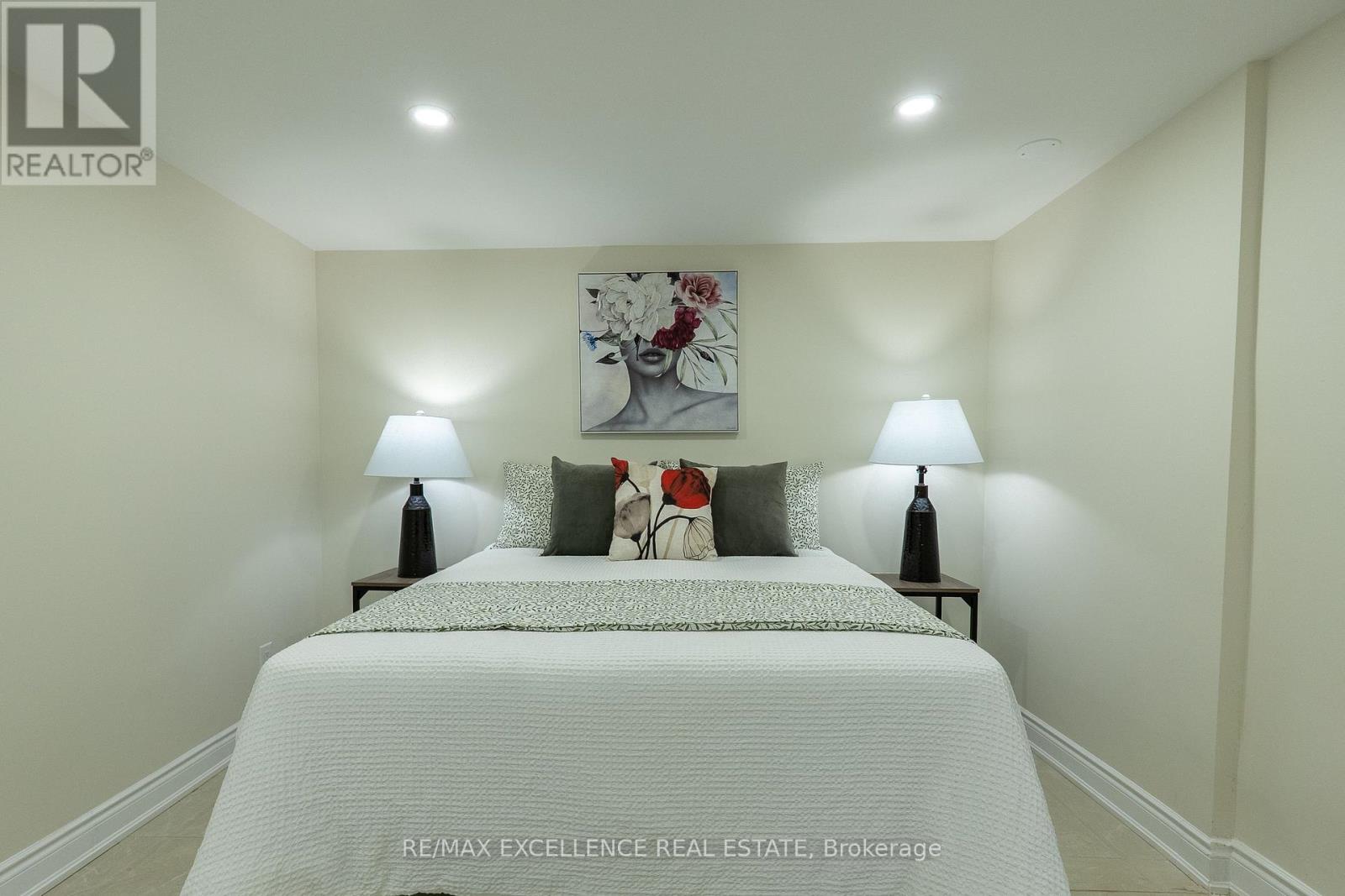 10 Draper Street, Halton Hills, Ontario L7G 3C8 - Photo 31 - W12548960