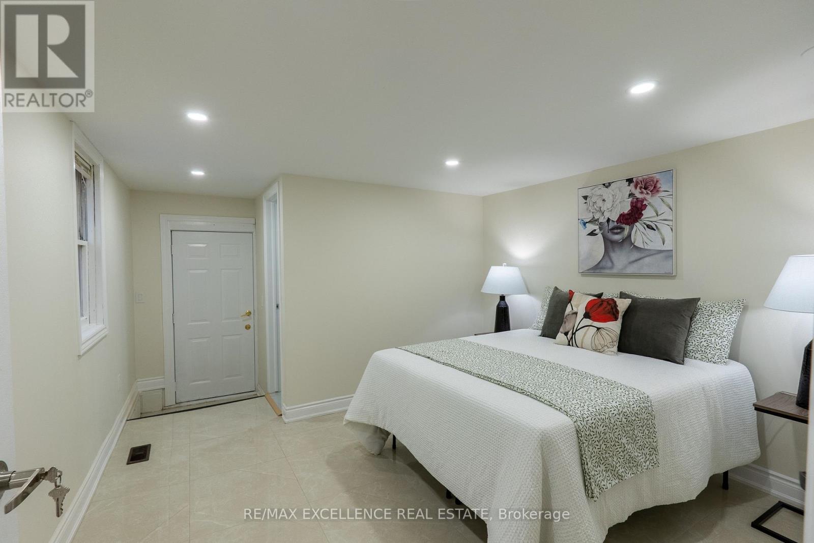 10 Draper Street, Halton Hills, Ontario L7G 3C8 - Photo 33 - W12548960