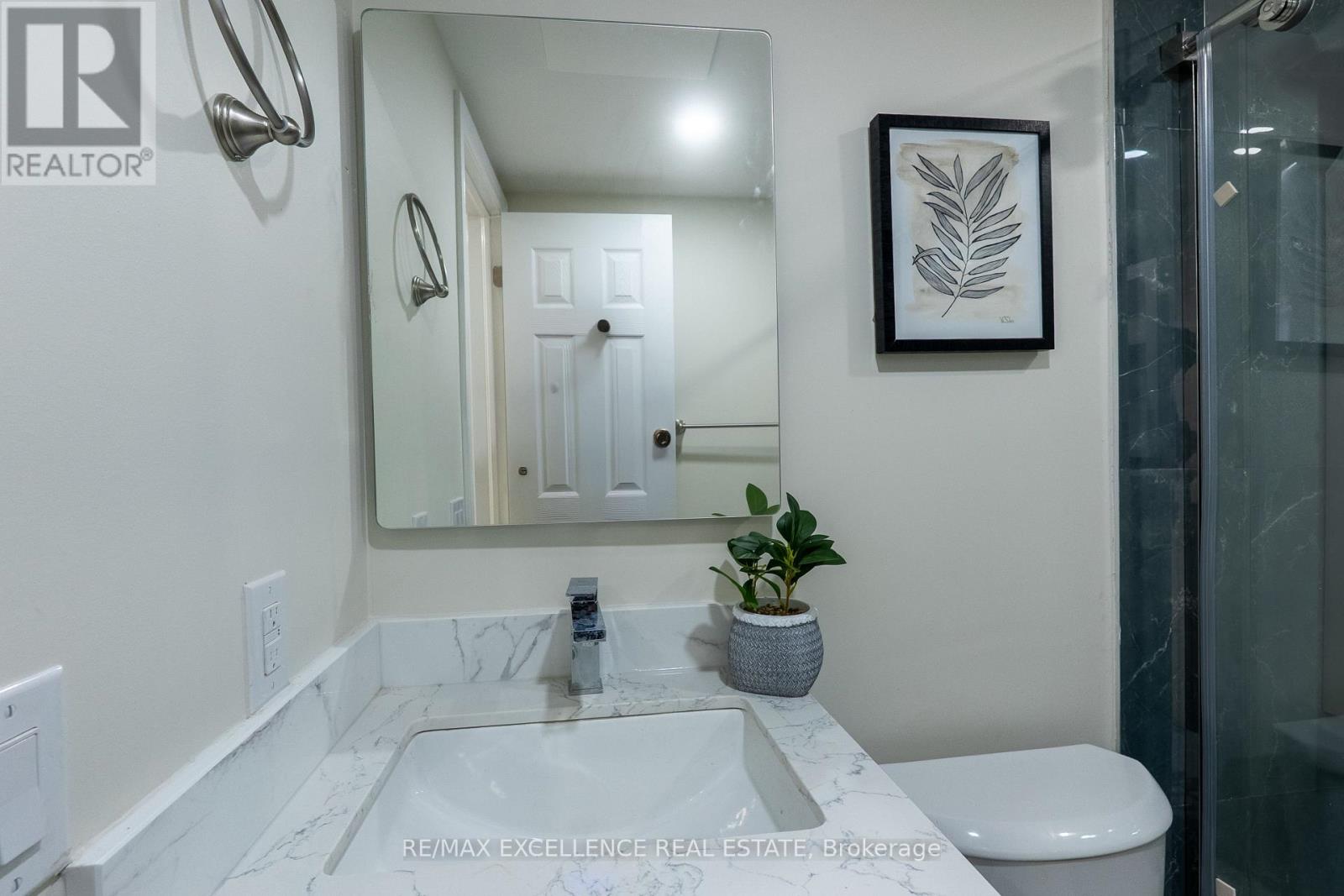 10 Draper Street, Halton Hills, Ontario L7G 3C8 - Photo 36 - W12548960