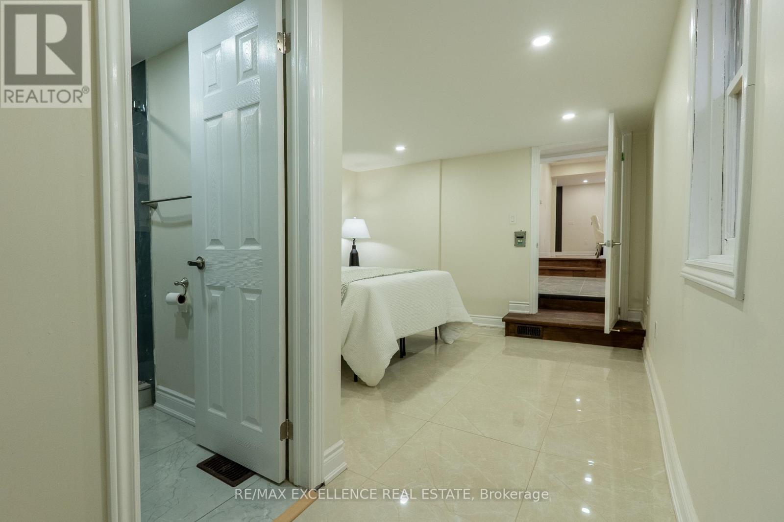 10 Draper Street, Halton Hills, Ontario L7G 3C8 - Photo 37 - W12548960